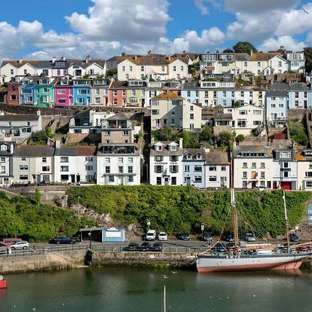 ホテル Harbour View ブリックハム エクステリア 写真