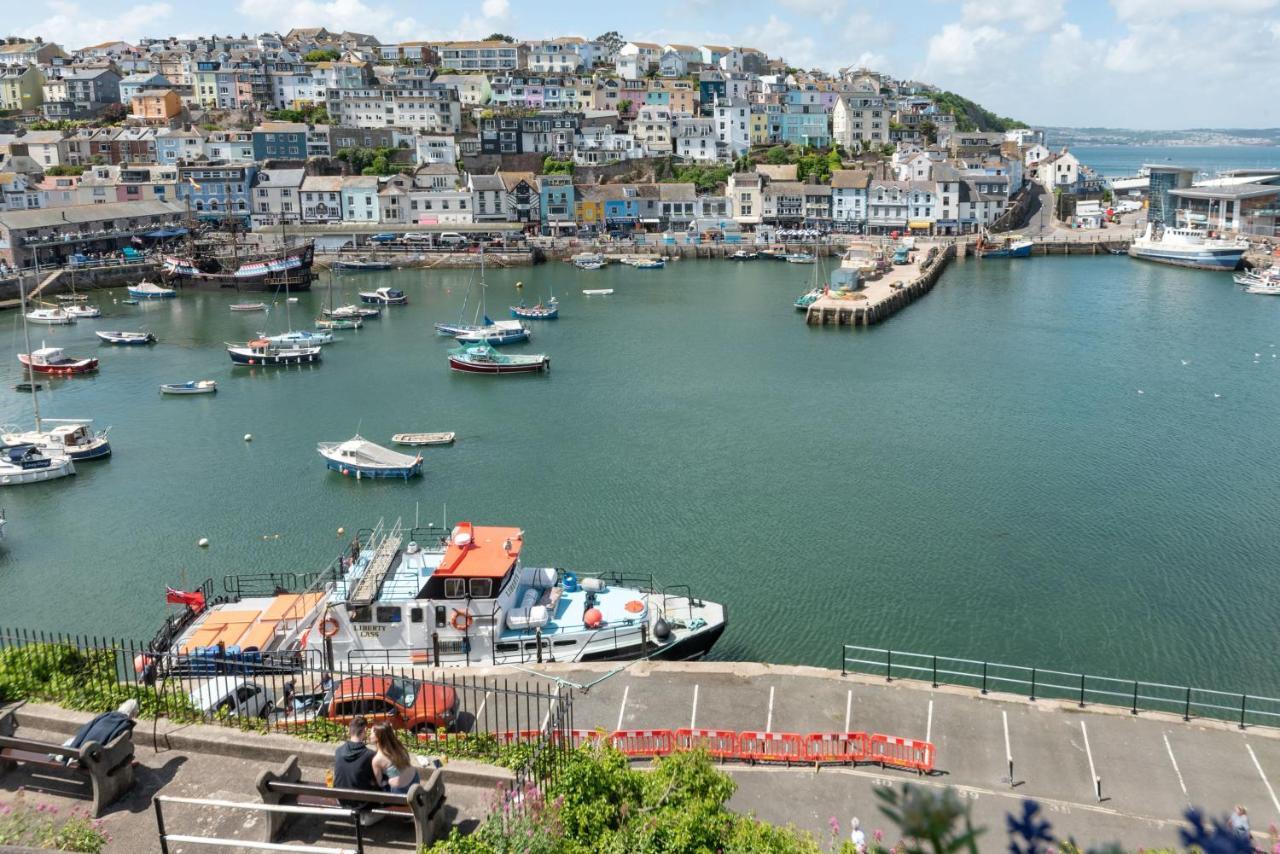ホテル Harbour View ブリックハム エクステリア 写真